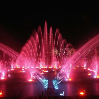 西安噴泉水景設(shè)備公司 專業(yè)定制音樂噴泉與程控噴泉